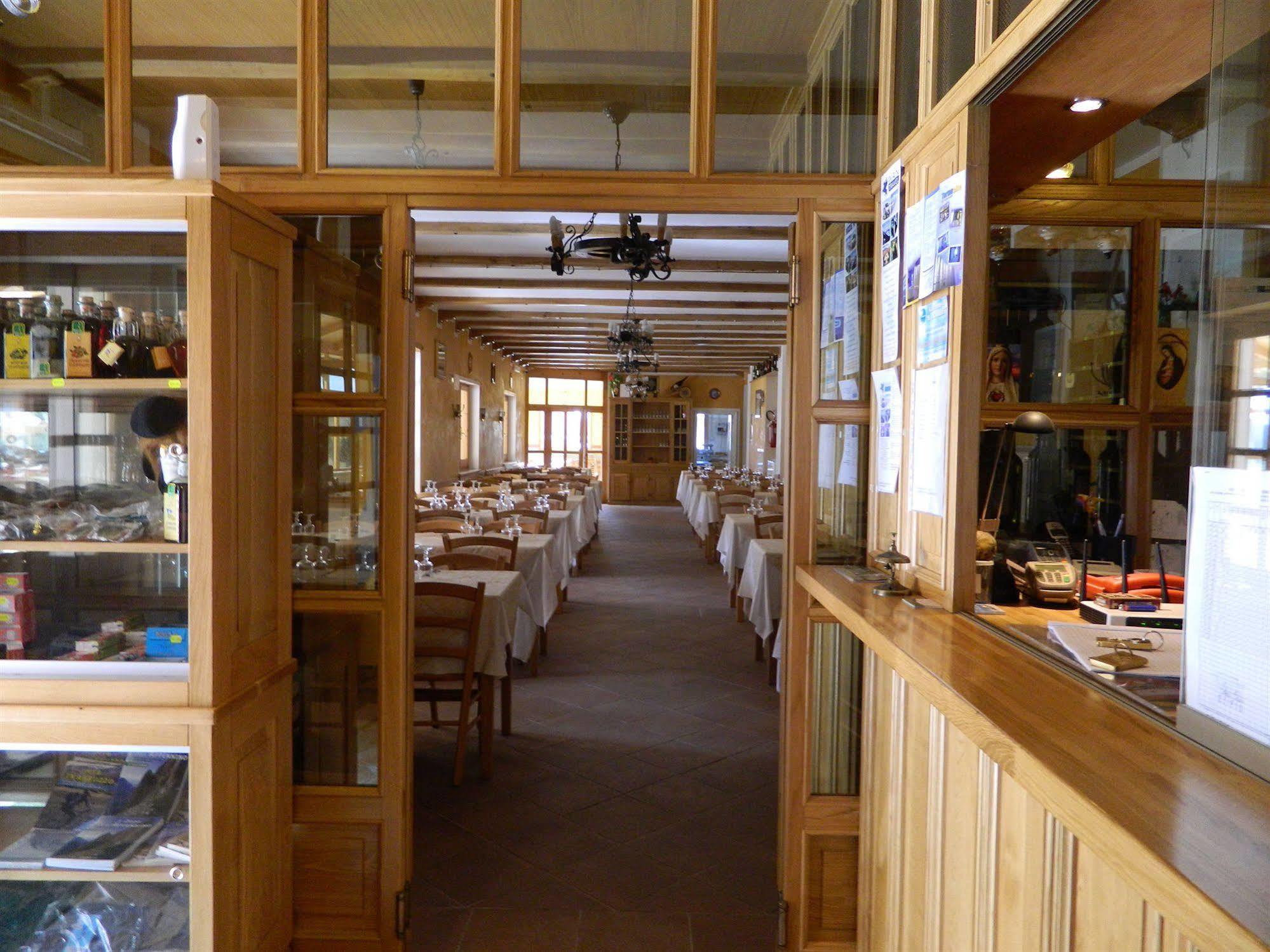 瓦勒弗拉酒店 佩斯科克斯坦佐 外观 照片